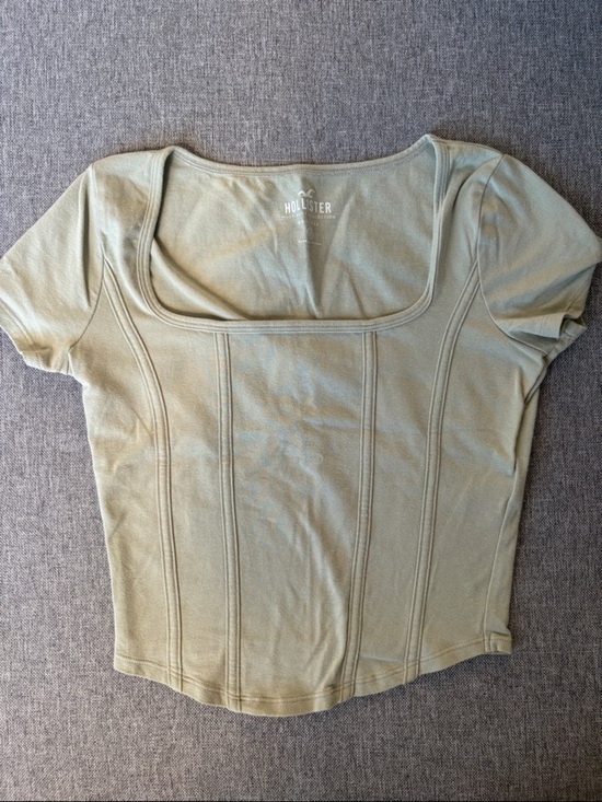 Hollister Tops - Hollister Olive Green Square Scoop Short Sleeve Top